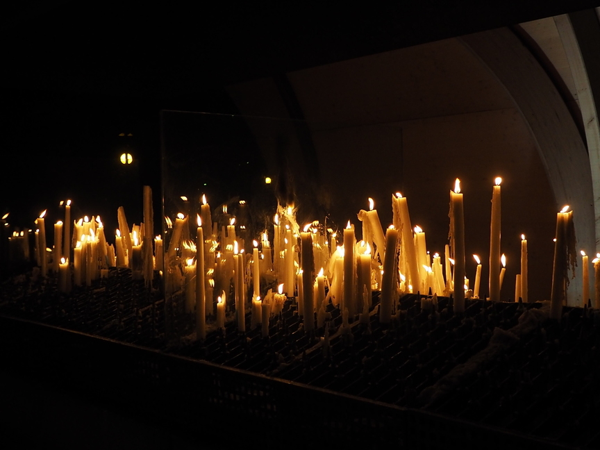 Image cierges à Lourdes